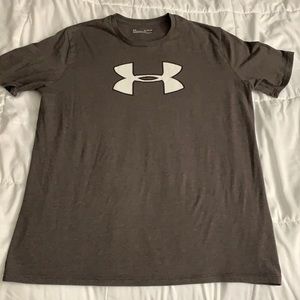 Men’s XL Under Armour T-shirt